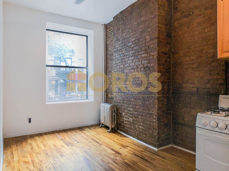 1st image of 217 E 10th St APT 2
