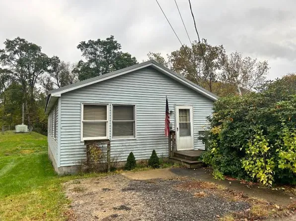 25 W Main St, Youngsville, PA 16371