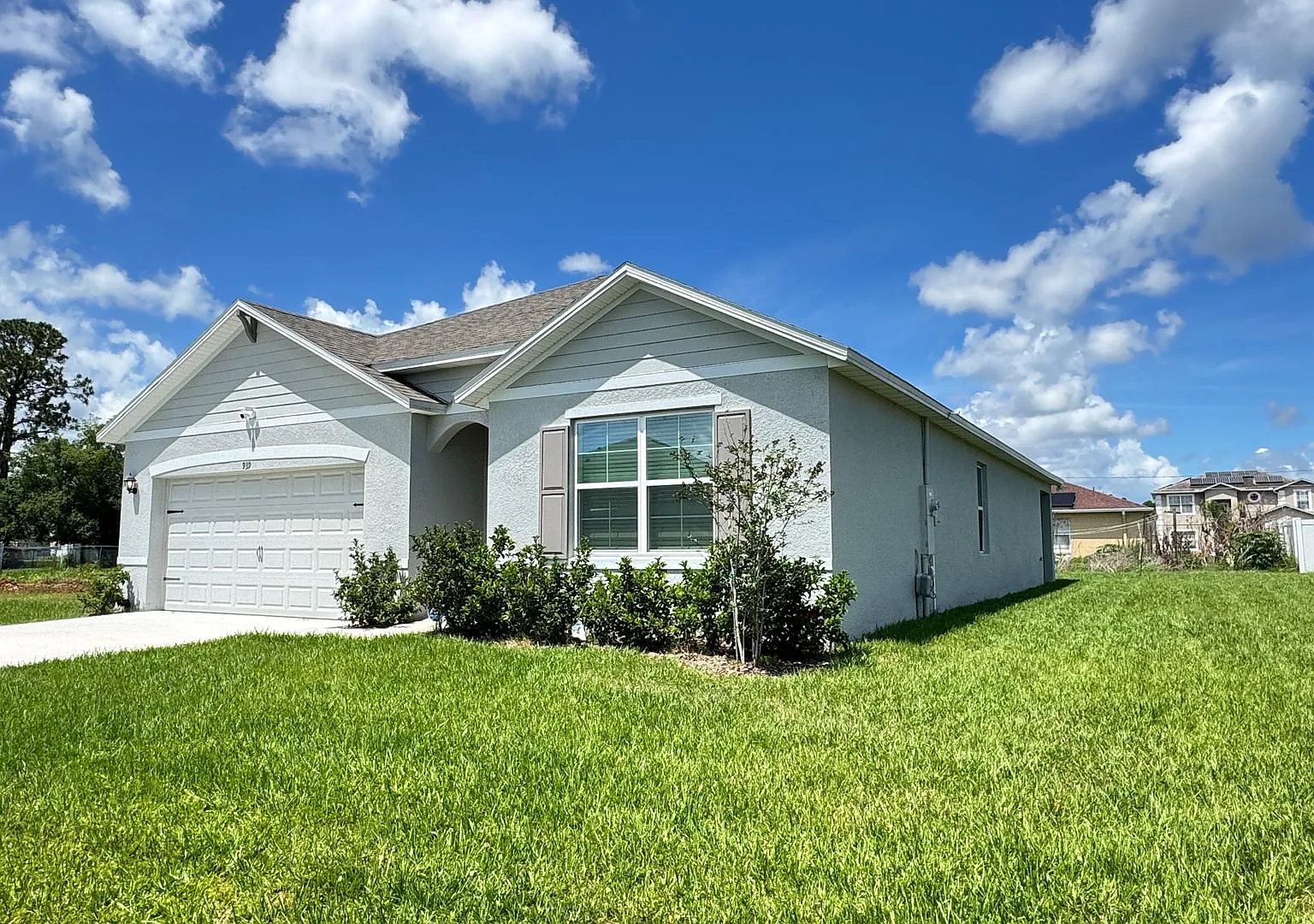 Modern Comfort Meets Florida Living Spacious 4br Home In Kissimmee! Washer & Dryer Included! — Photo 2