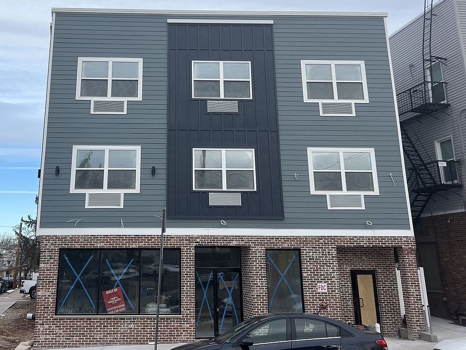 1st image of 213 French St #6