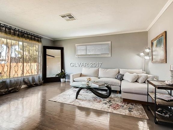 4th image of 1022 Howard Dr