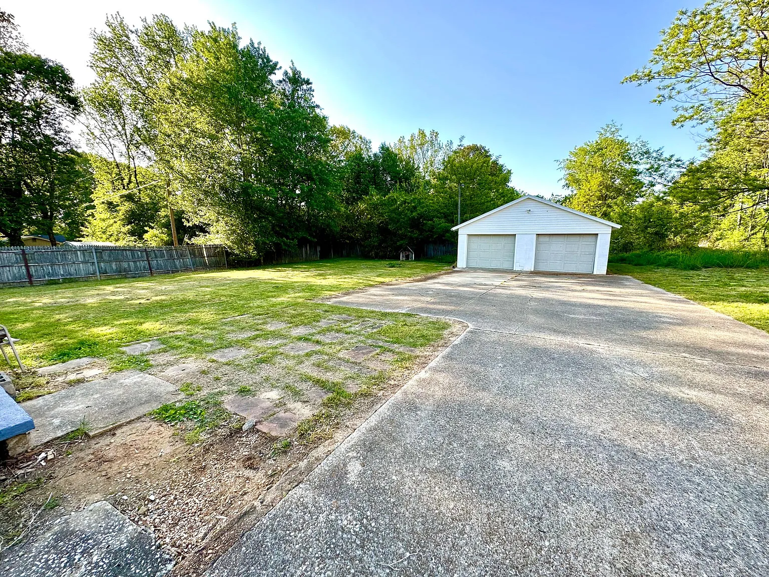3 bed, 1116 sqft, $1,400 — Photo 4