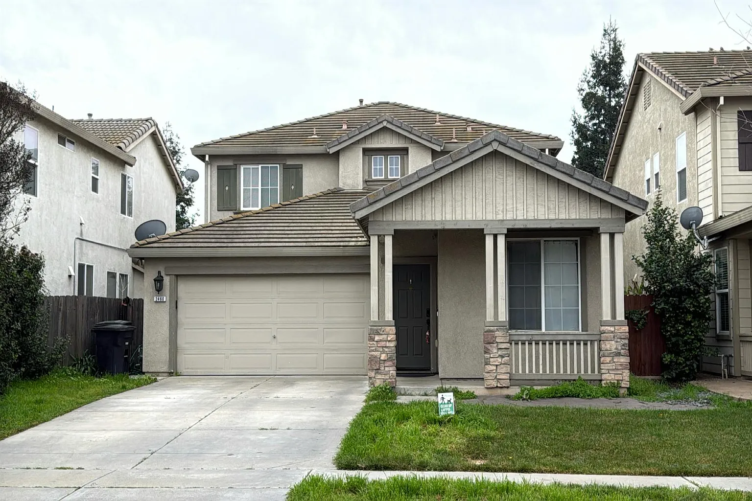 2460 Heartland Dr photo 1