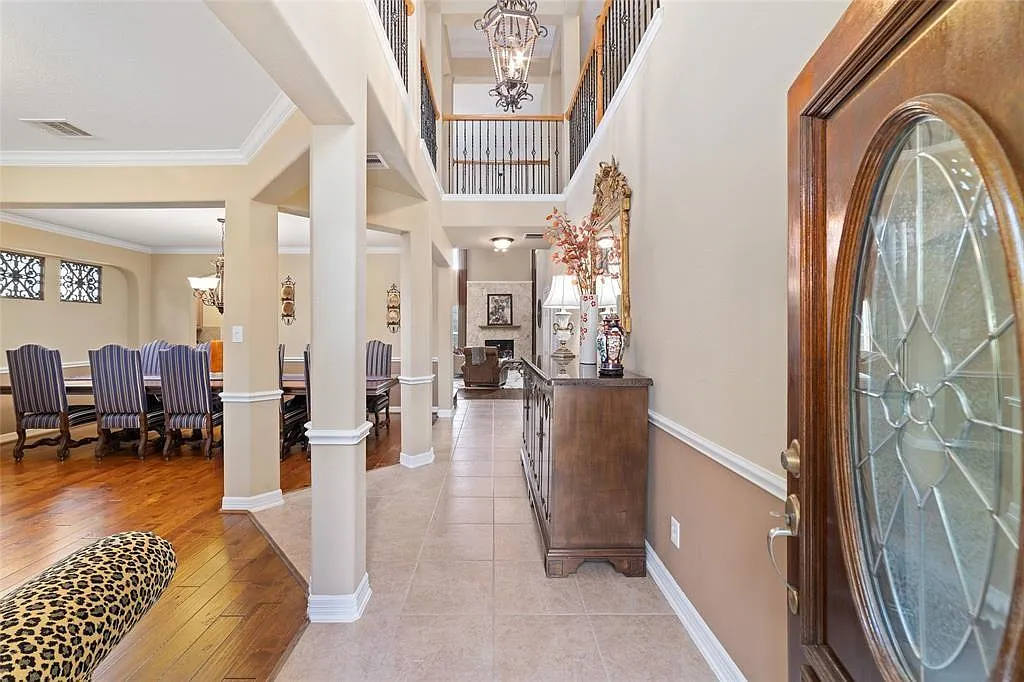 4 bed, 2.5 bath, 3009 sqft, $3,000 — Photo 3