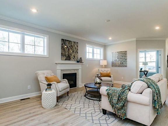 4th image of 411 Cool Bend Ln