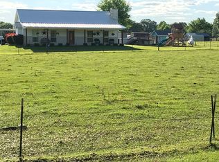 100 Private Road 388, Buffalo, TX 75831