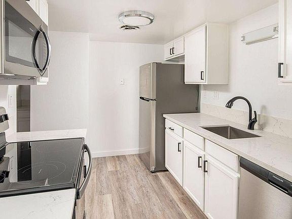 3rd image of 4711 N 15th St #15-5-7