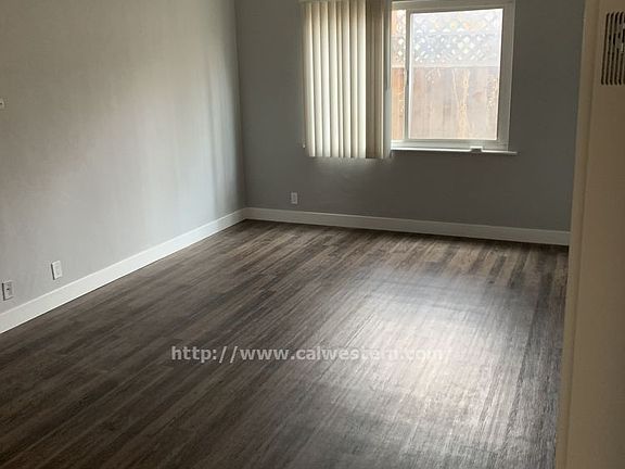 5th image of 477 N 2nd St #2
