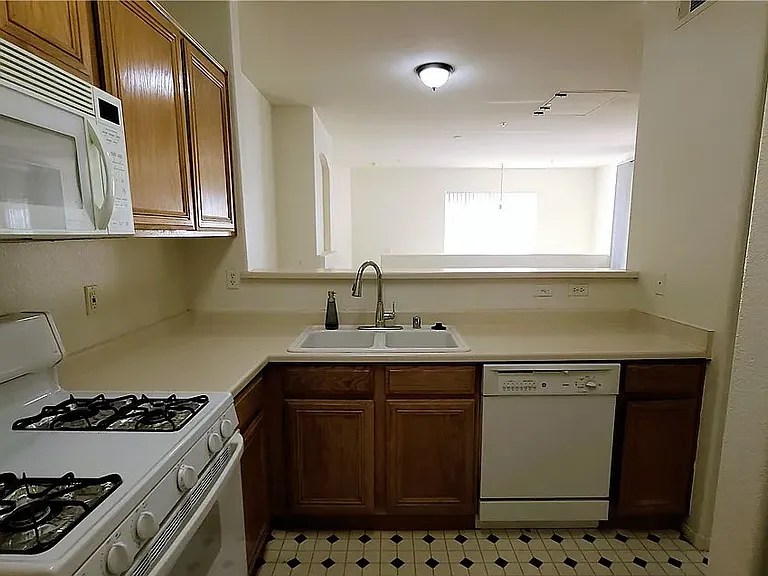 7115 S Durango Dr #201 — Photo 15