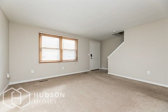 2nd image of 22 Stonecress Ln