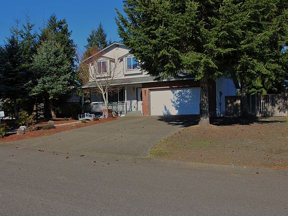 2nd image of 31 E Skylark Ct