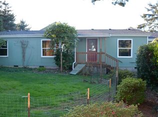 5431 NW Rhododendron St, Newport, OR 97365