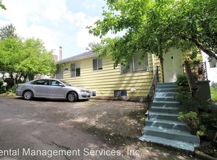 1015 SW Woods St #3, Portland, OR 97239