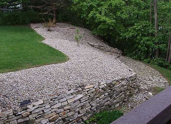 3rd image of 807 Lincoln Dr