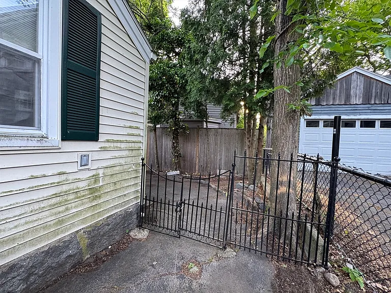 39 Cross St #1 — Photo 23