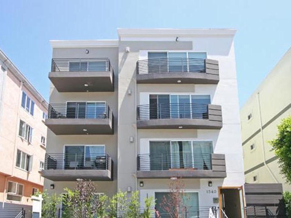 1st image of 1540 Amherst Ave APT 301