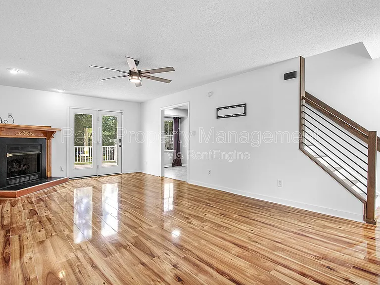 5824 Silver Fox Ln — Photo 10