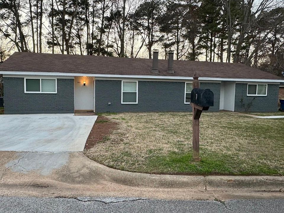 1st image of 503 Town Oaks Dr