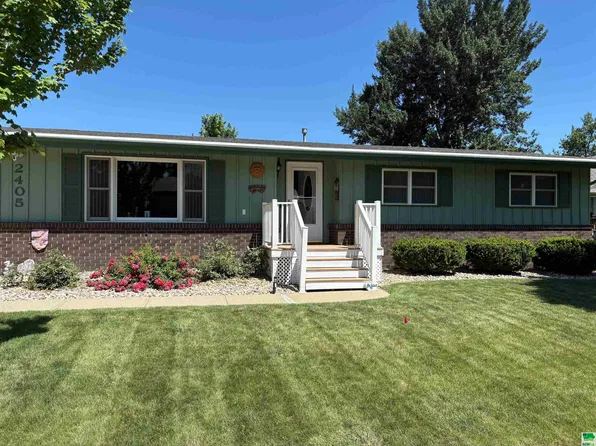 2405 Carlisle St, Sergeant Bluff, IA 51054