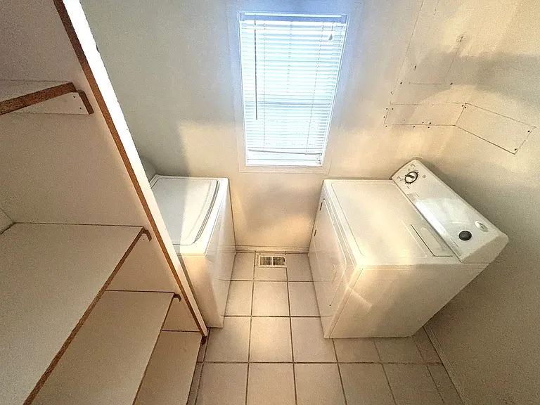 703 Barclay Hills Dr — Photo 19
