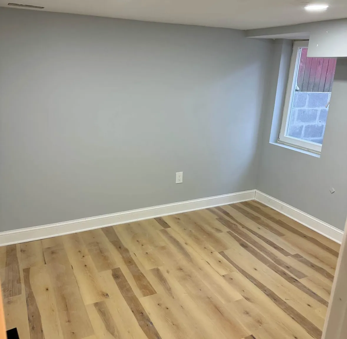 3 bed, 1000 sqft, $1,000 — Photo 2