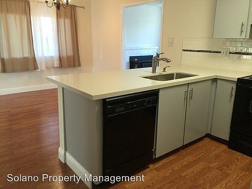 4th image of 407 Marla Dr