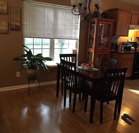 4th image of 216 Polo Ln