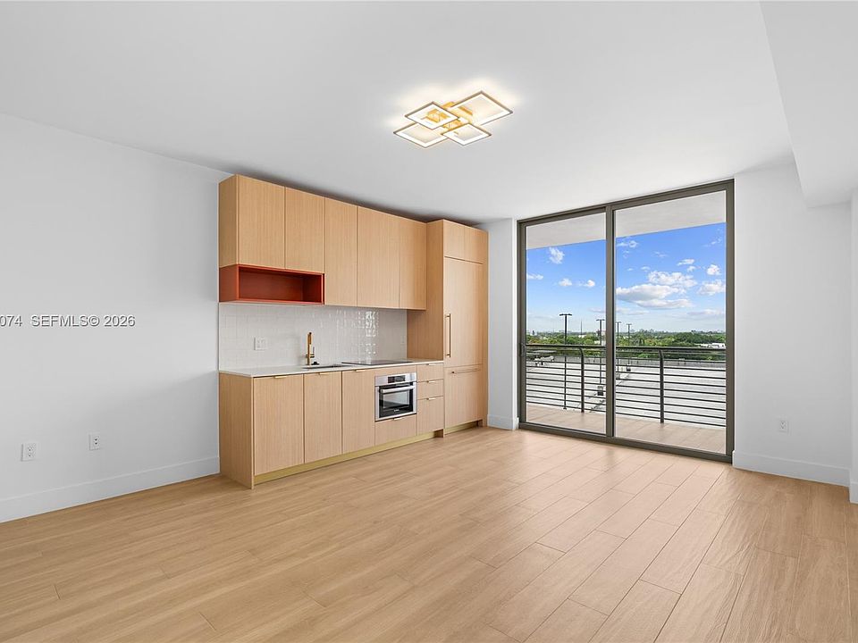 1st image of 90 NE 32nd St #722