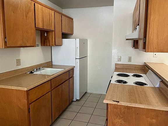 4th image of 531 Pomona Ave #11