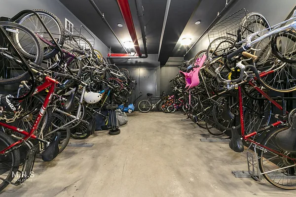 Rented by MNS | media 74