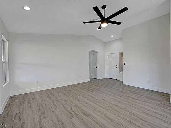 4th image of 114 Quailbush Dr