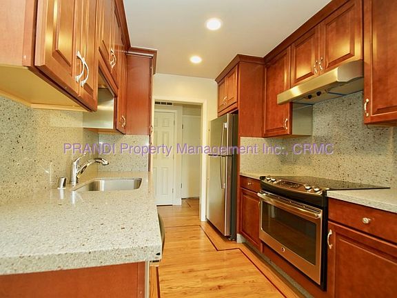 3rd image of 67 Ross Ave #871497732