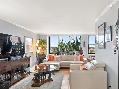 3121 Middletown Road #12N, Bronx, NY, 10461