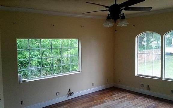 4th image of 903 N Rose Ave