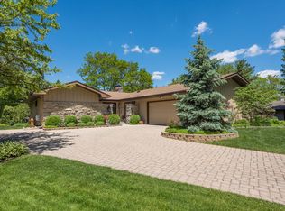 1236 Red Silver Ct, Downers Grove, IL 60515