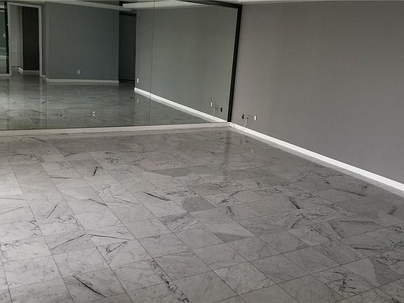 4th image of 936 Intracoastal Drive #8B
