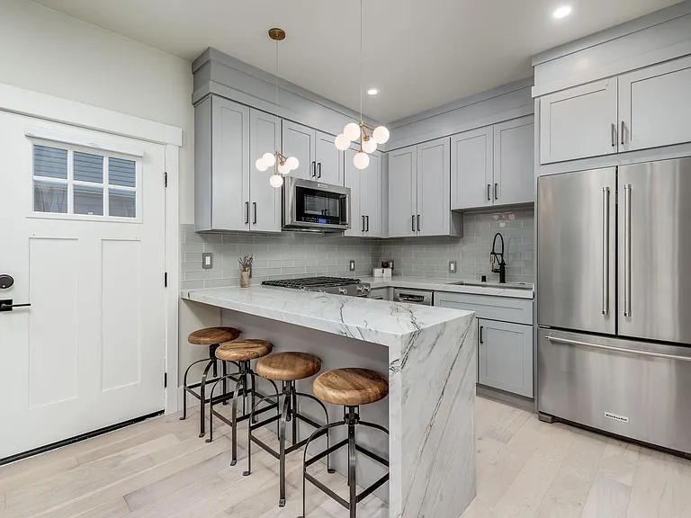 Luxury Spaces — Photo 138