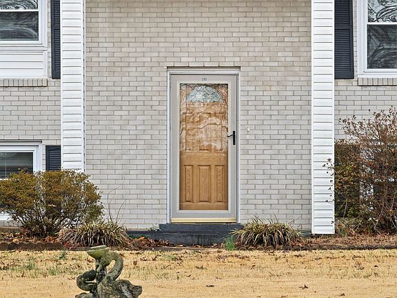2nd image of 206 Mills Dr