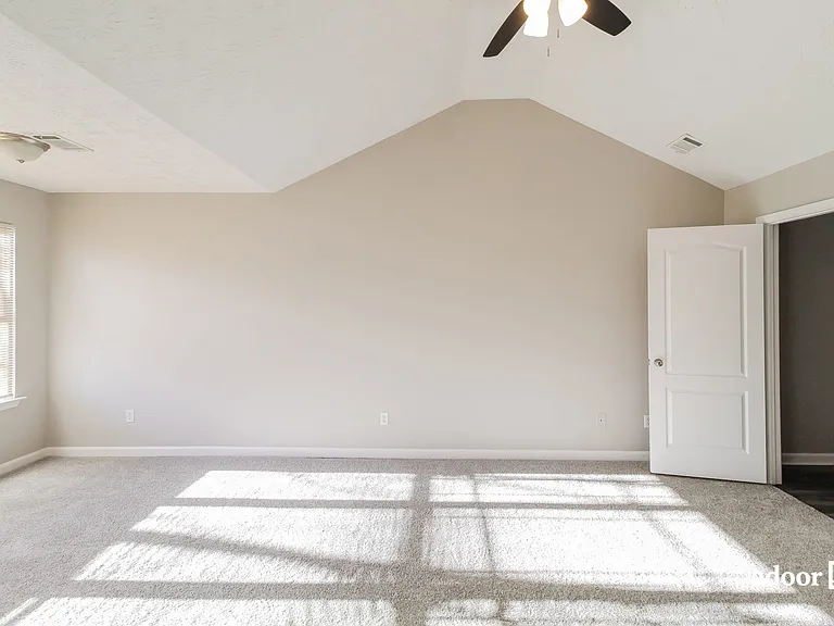 1133 McConaughy Ct — Photo 7