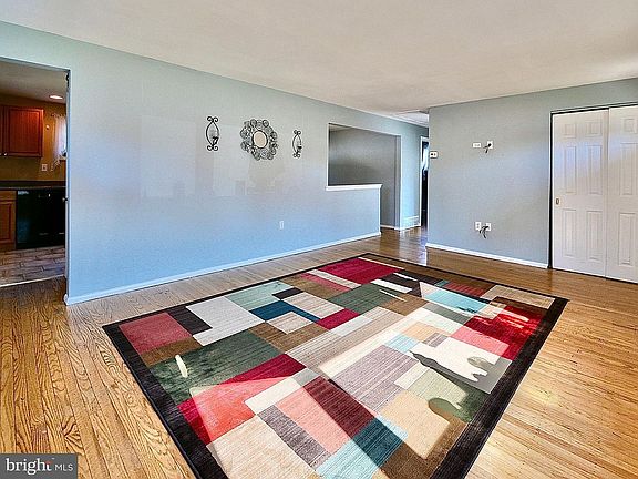 5th image of 4213 N Lee Ln