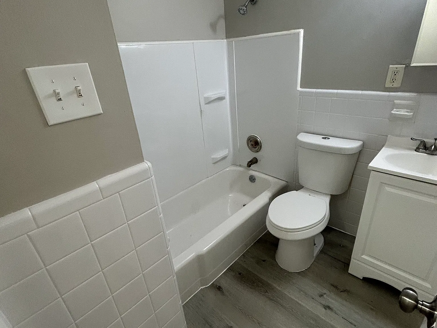 3 bed, 984 sqft, $1,575 — Photo 4