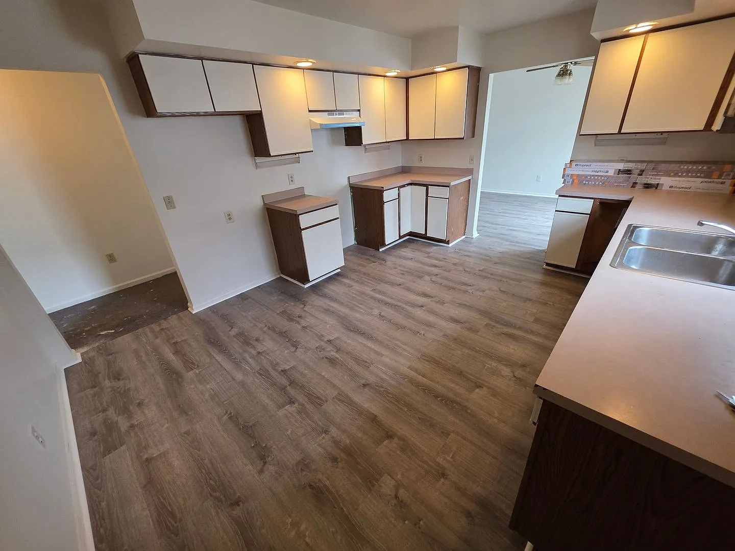 Large 3 Bedroom Ranch Style Apartment Available Soon — Photo 4
