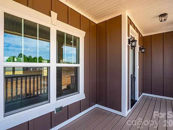 5th image of 1199 Stonegate Dr