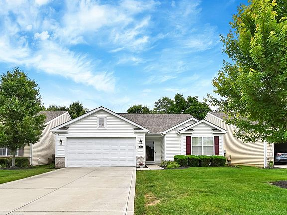 2nd image of 116 Broadstone Cir E