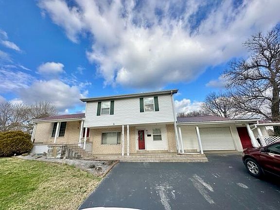 3rd image of 51 Twin Lake Estates Cir