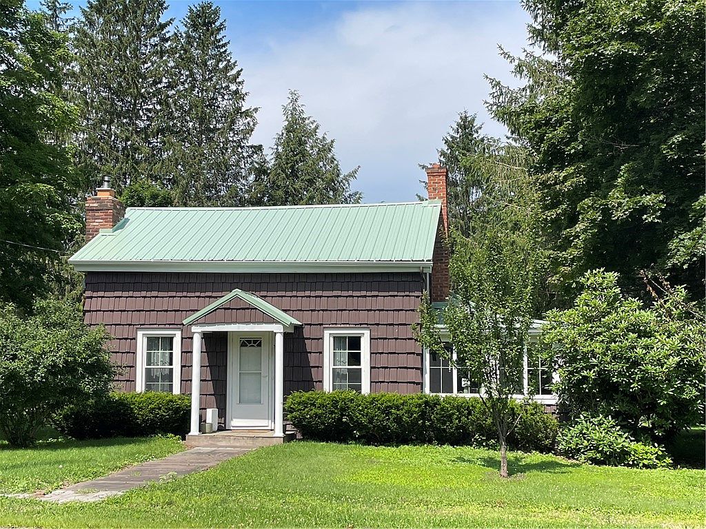 12 S Delaware St, Stamford, NY 12167 Zillow