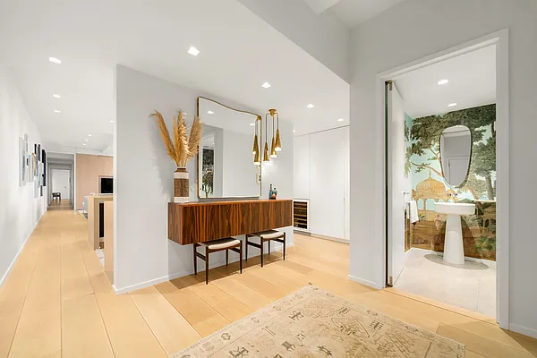 Rented by SERHANT. | media 12