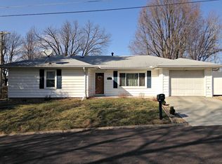 2601 Brooklawn Ave, Pekin, IL 61554
