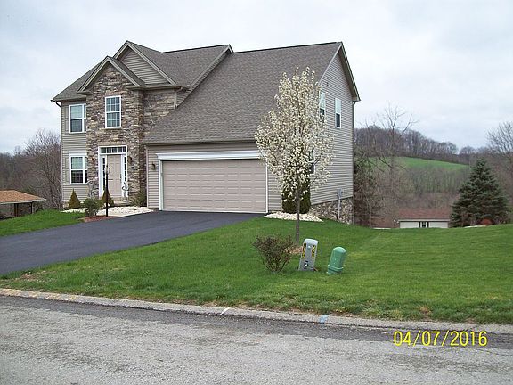 2nd image of 2014 Meadow Lane Dr