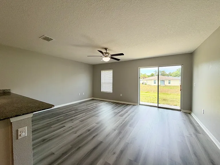 687 Gila Dr — Photo 6
